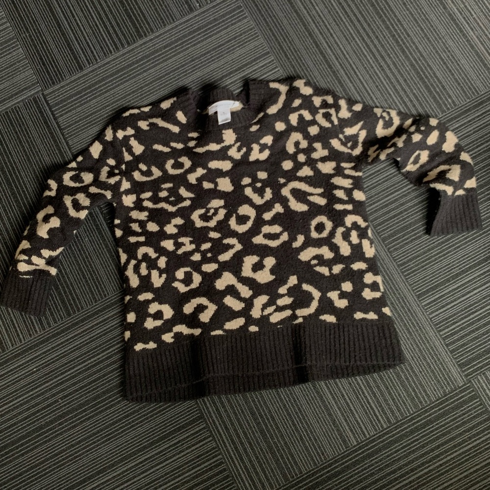 CHEETAH PRINT SWEATER